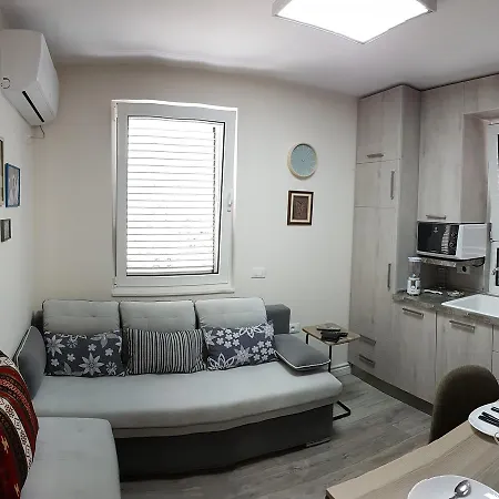 Absolute Blloku Tirana