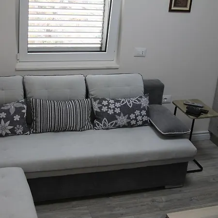 Absolute Blloku ティラナ